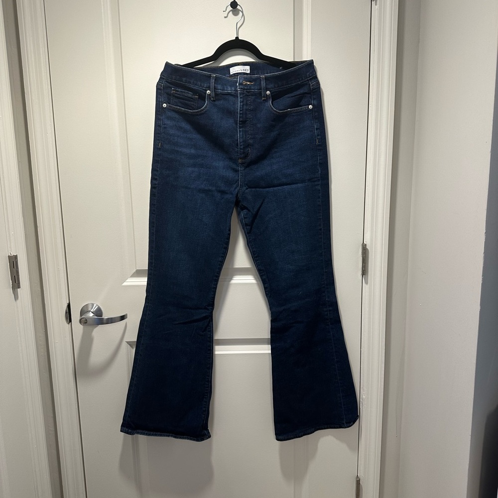 Preloved excellent condition LOFT slim flare jeans size 31/12